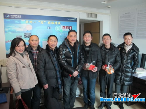 �Ϻ��F�ݹ�˾�I(l��ng)��(d��o)�����һ���I(y��ng)�Nһ��ο��(w��n)�T��